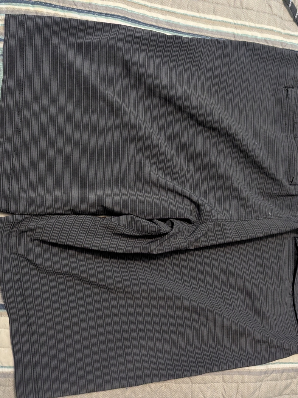 Hang Ten Men's Gray Pinstripe Dress Pants